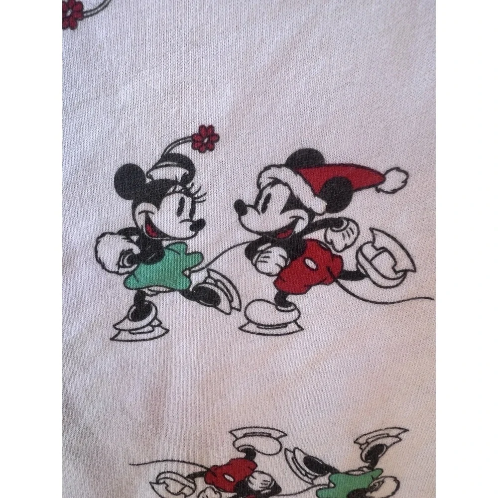 Juniors Crop Top Disney  Ice Skating Christmas Sweatshirt Sz Small Whimsycore - Picture 2 of 4
